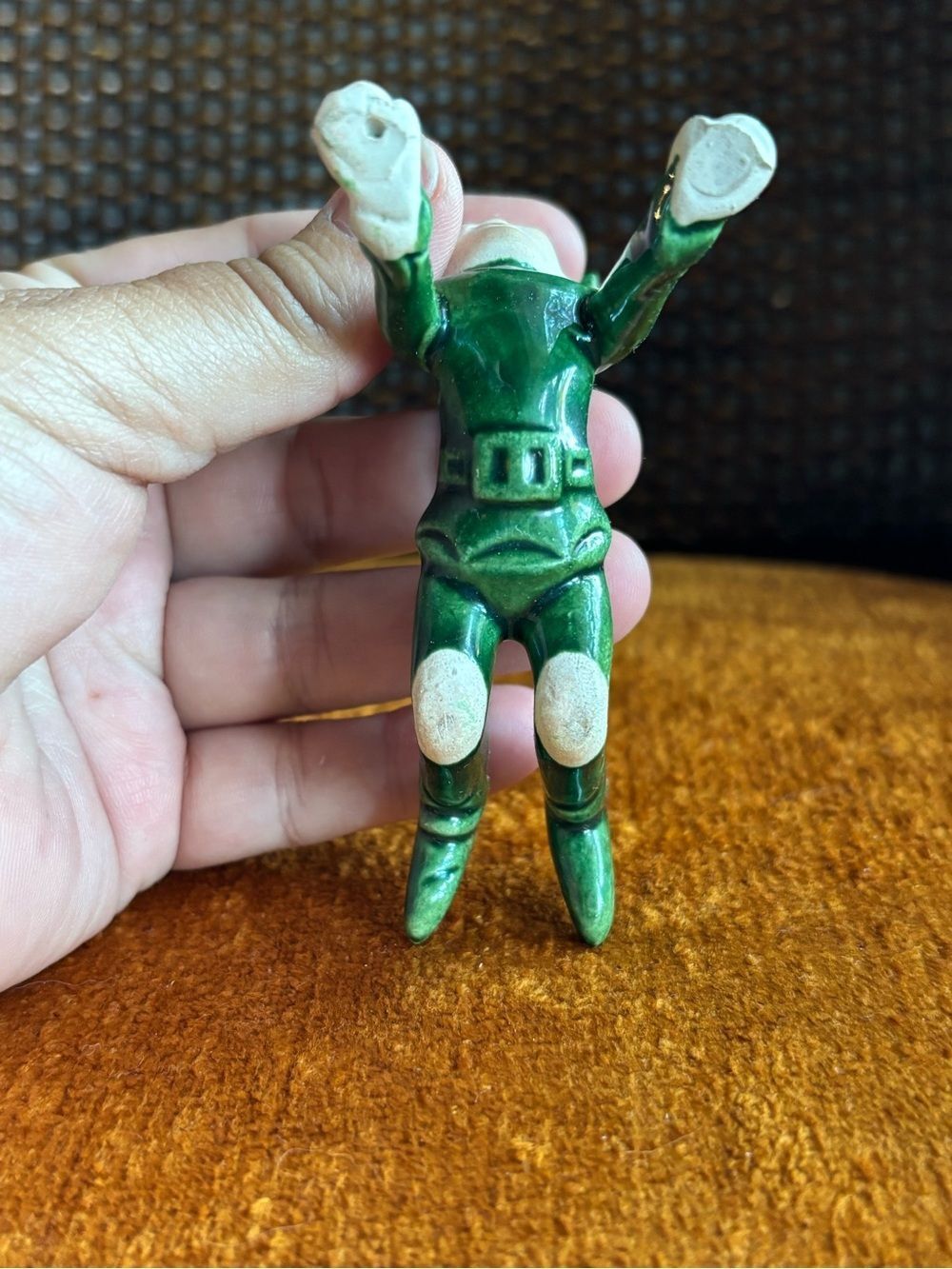 Vintage Ceramic Pixie Elf Figurines Set of 2 Red & Green Christmas Elves MCM - Picture 7 of 9